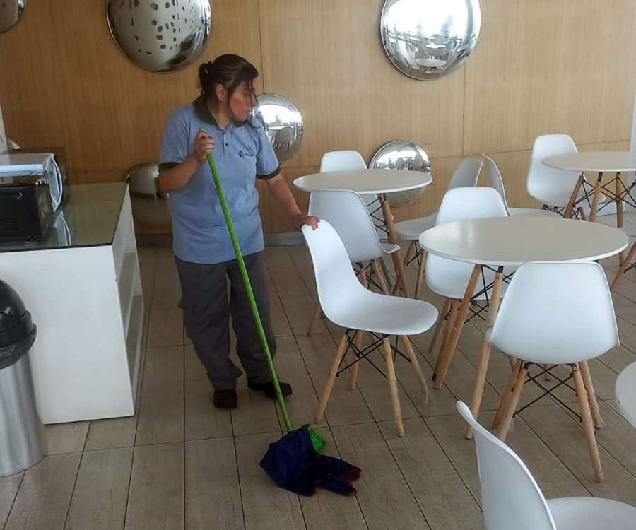 Limpieza de salas de recepción de hoteles redondo 900 x 750